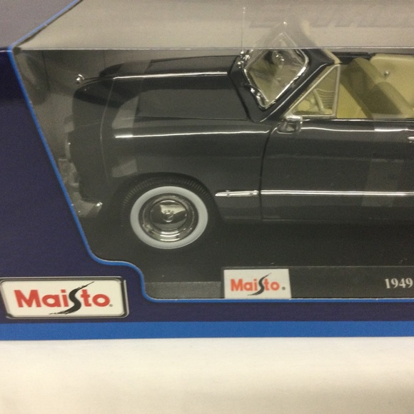1949 Maisto Ford Convertible Blue Gray Special Edition 1:18 Die Cast Car NIB - Picture 6 of 10
